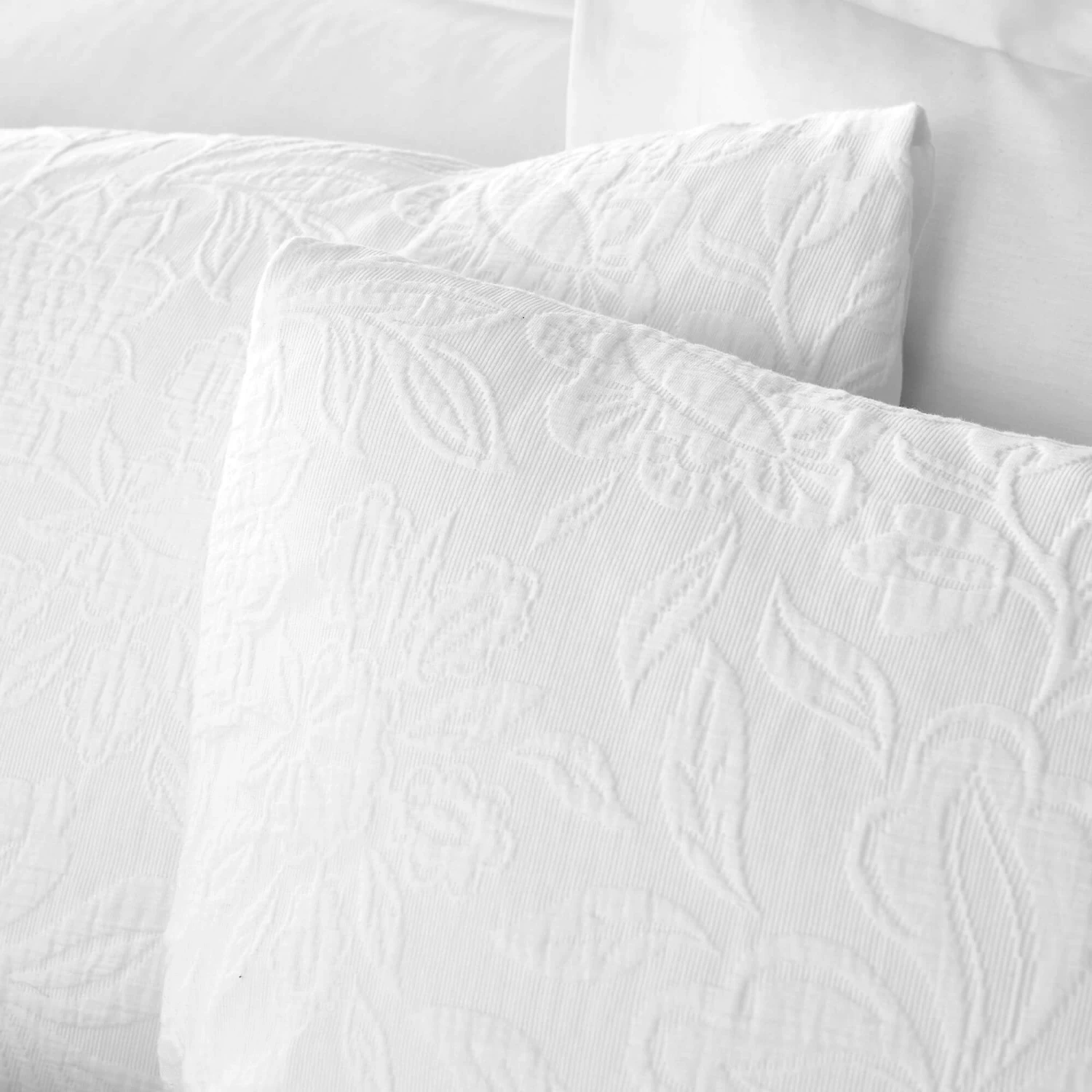 Fleur Matelasse Superking Duvet Set 5 Fleur Matelasse Superking Duvet Set - Image 3