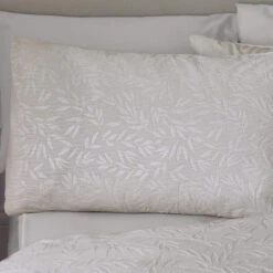 Catherine Lansfield Corded Leaves Champagne Single Duvet Set 9 Catherine Lansfield Corded Leaves Champagne Single Duvet Set -Housing Units Store 29a990bbb45cb5327490b8448bce0567