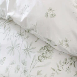 Thea Floral Green Kingsize Duvet Set -Housing Units Store 39e1d6a6b57fcc98c6f9f0ac1aa1880f