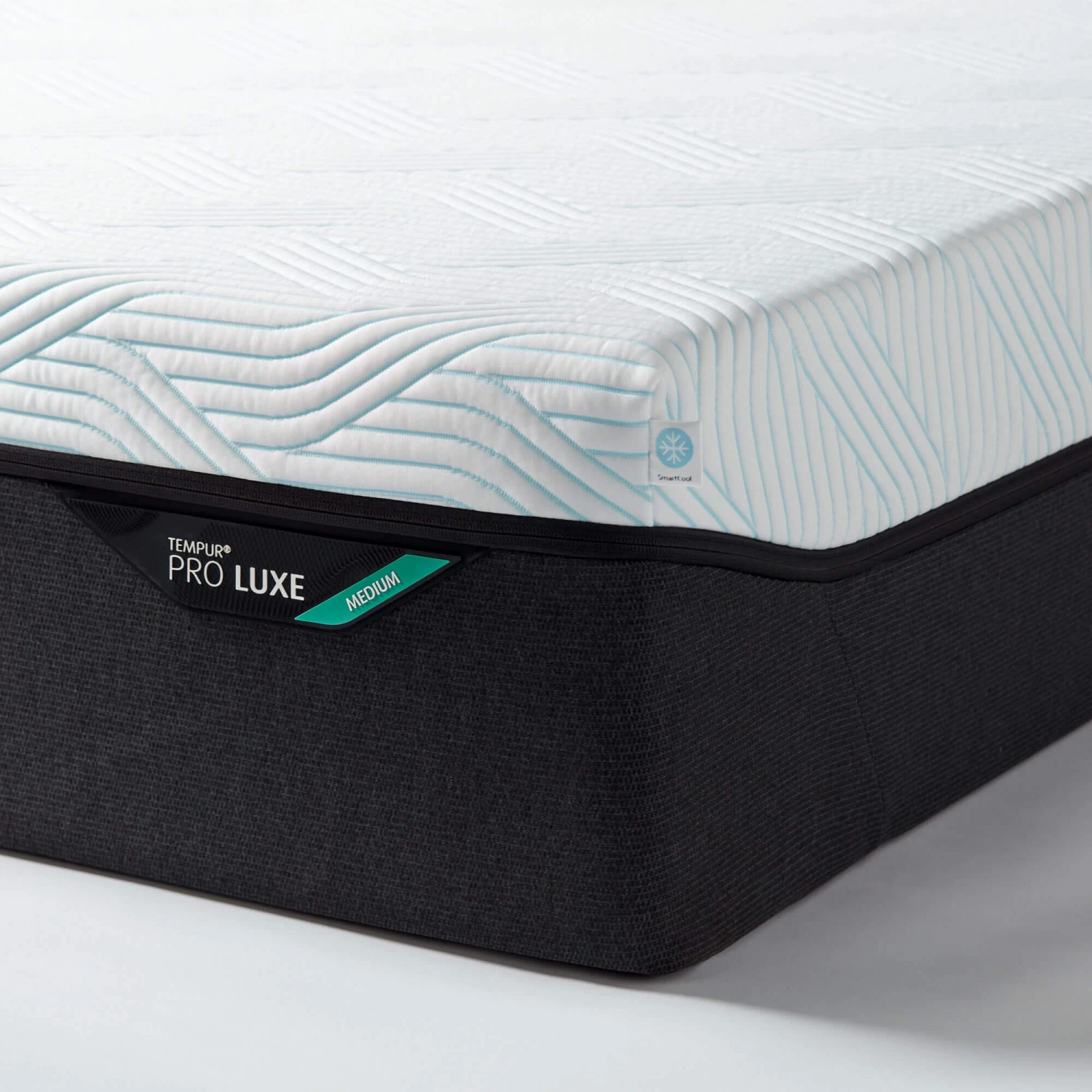 TEMPUR Pro® Luxe SmartCool™ 135cm Double Medium Mattress 6 TEMPUR Pro® Luxe SmartCool™ 135cm Double Medium Mattress - Image 4