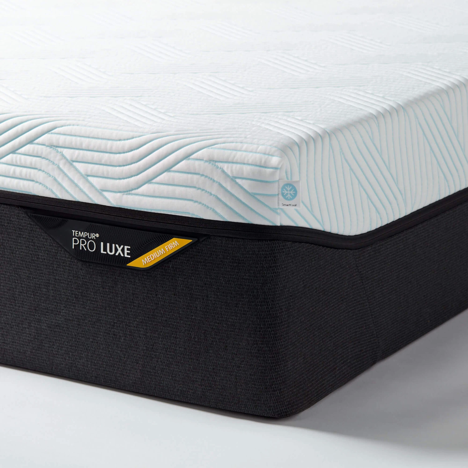 TEMPUR Pro® Luxe SmartCool™ 150cm Kingsize Medium Firm Mattress 6 TEMPUR Pro® Luxe SmartCool™ 150cm Kingsize Medium Firm Mattress - Image 4