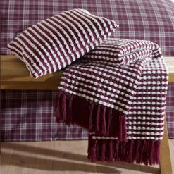 Catherine Lansfield Stab Stitch Burgundy Throw -Housing Units Store 54ff605c17efe639e72c2fbf3e8d654f