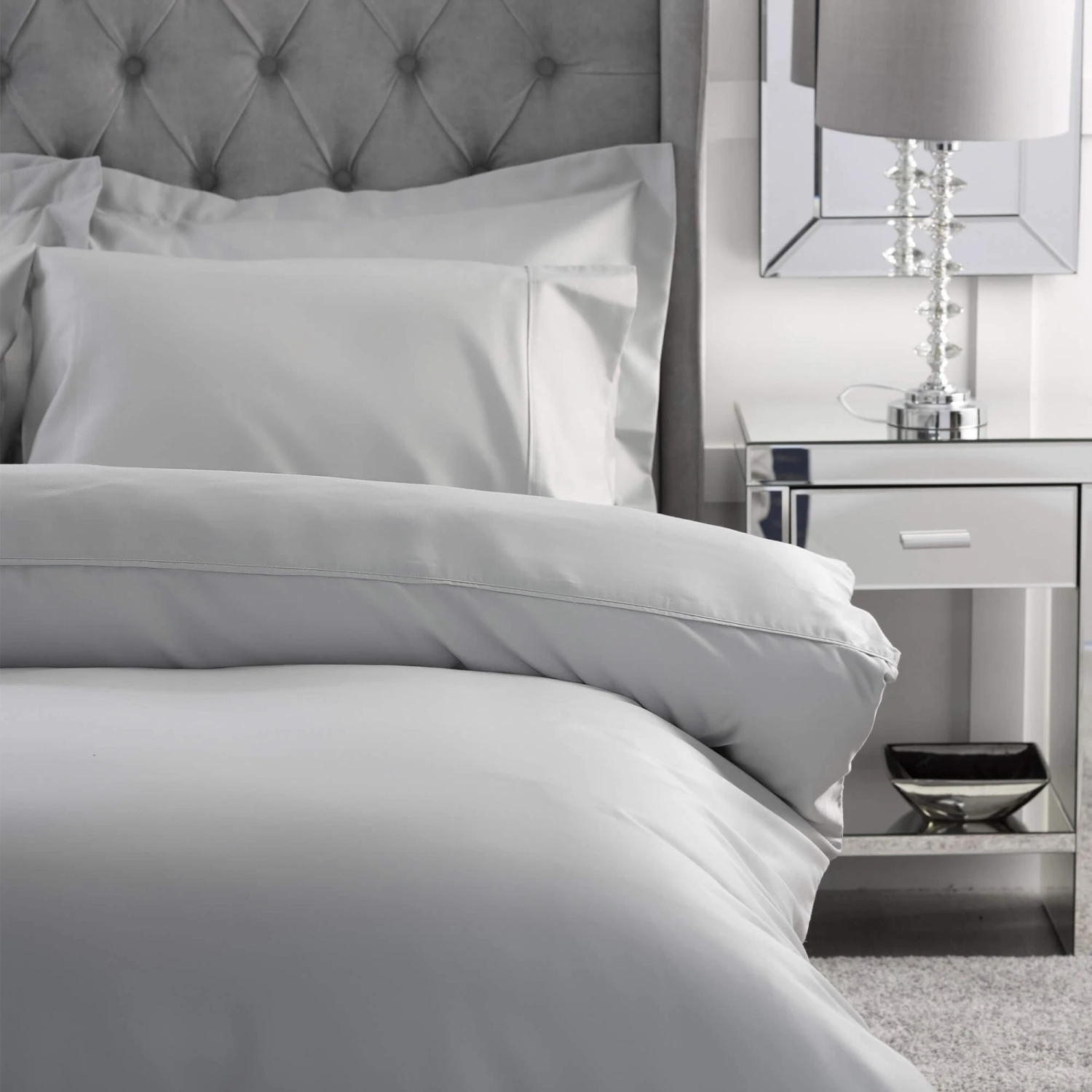 Belledorm Bamboo Platinum 300 Thread Count Double Fitted Sheet 4 Belledorm Bamboo Platinum 300 Thread Count Double Fitted Sheet - Image 2