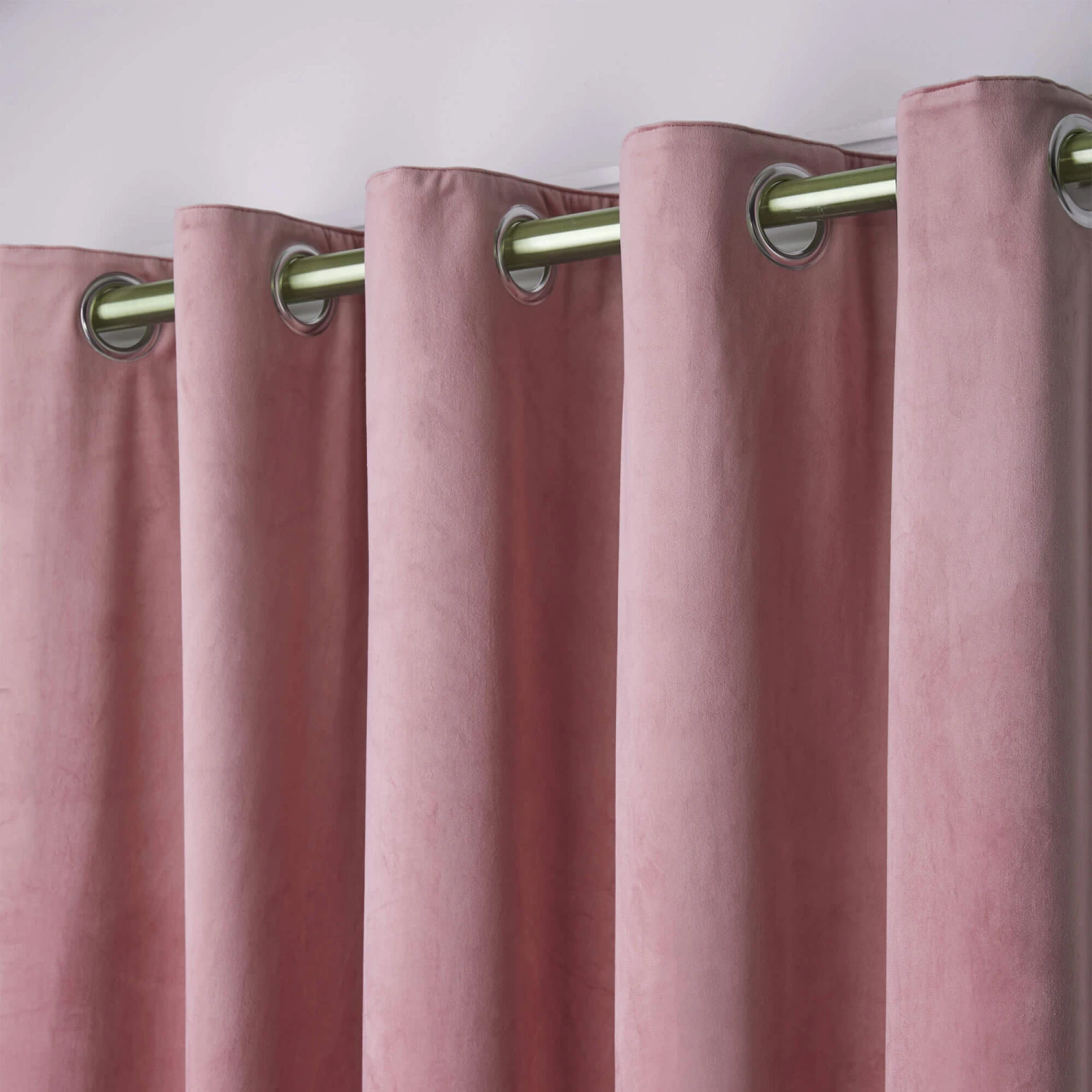 Laurence Llewelyn-Bowen Montrose Blush Blackout Eyelet Curtain Collection 4 Laurence Llewelyn-Bowen Montrose Blush Blackout Eyelet Curtain Collection - Image 2
