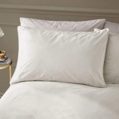 Catherine Lansfield Kingsley Matt Velvet Cream Kingsize Duvet Set -Housing Units Store 8581b0a327e20324accc0ccfc34db3fd 2