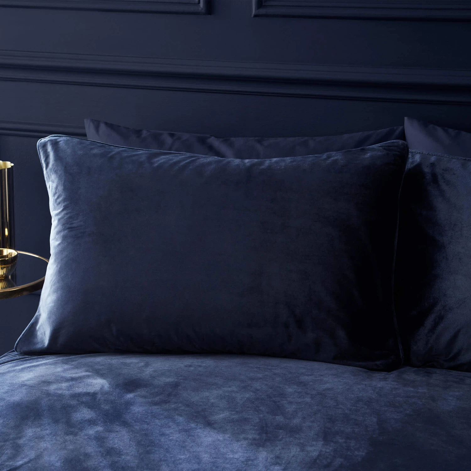 Catherine Lansfield Kingsley Matt Velvet Navy Superking Duvet Set 4 Catherine Lansfield Kingsley Matt Velvet Navy Superking Duvet Set - Image 2