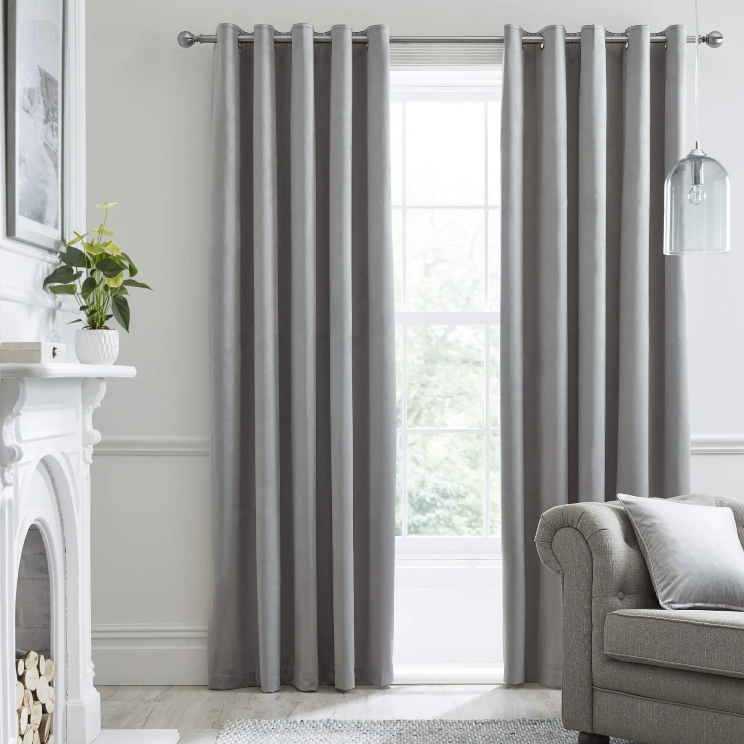 Laurence Llewelyn-Bowen Montrose Silver Blackout Eyelet 90" X 72" Curtains 3 Laurence Llewelyn-Bowen Montrose Silver Blackout Eyelet 90" X 72" Curtains