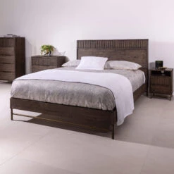 Andria Reclaimed Pine Solid Bedside Table -Housing Units Store d0a1d138d2b1444054552339a299d515