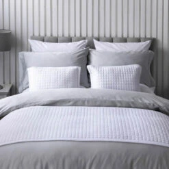 Belledorm Crompton White Quilted Bed Runner