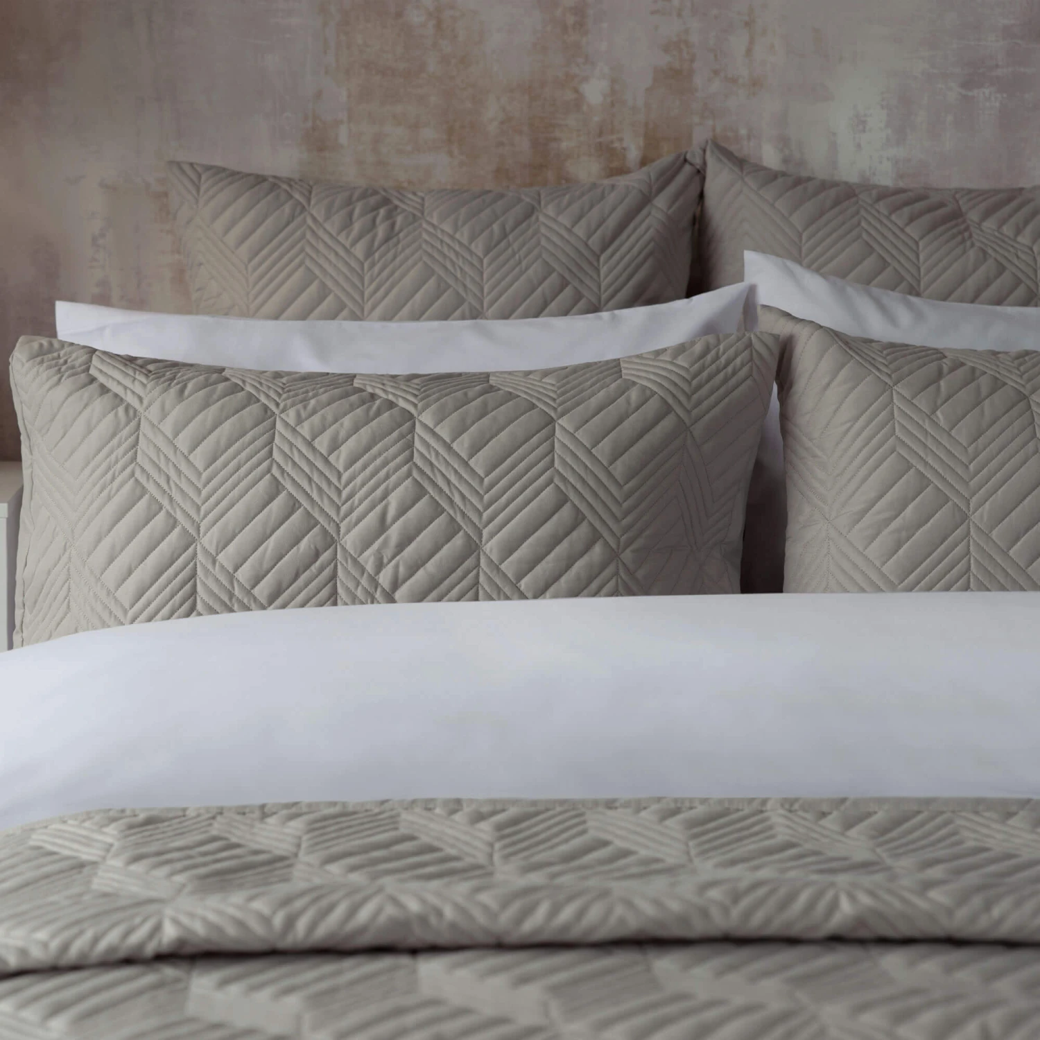 Belledorm Lisbon Soft Grey Pillow Sham Pair 4 Belledorm Lisbon Soft Grey Pillow Sham Pair - Image 2