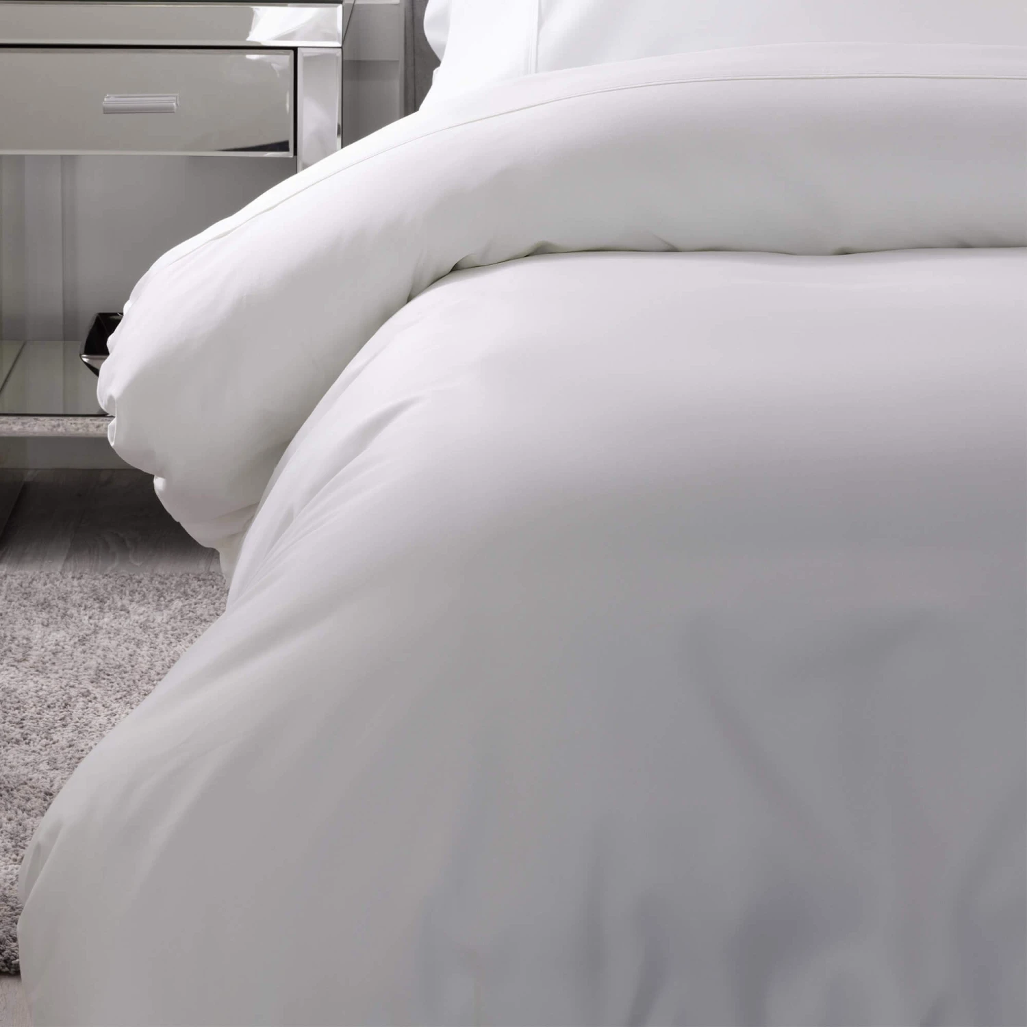 Belledorm Bamboo White 300 Thread Count Single Duvet Cover 5 Belledorm Bamboo White 300 Thread Count Single Duvet Cover - Image 3