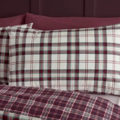 Catherine Lansfield Kelso Check Burgundy Single Duvet Set 10 Catherine Lansfield Kelso Check Burgundy Single Duvet Set -Housing Units Store f9d585d00e5f1233990987311c8a2615
